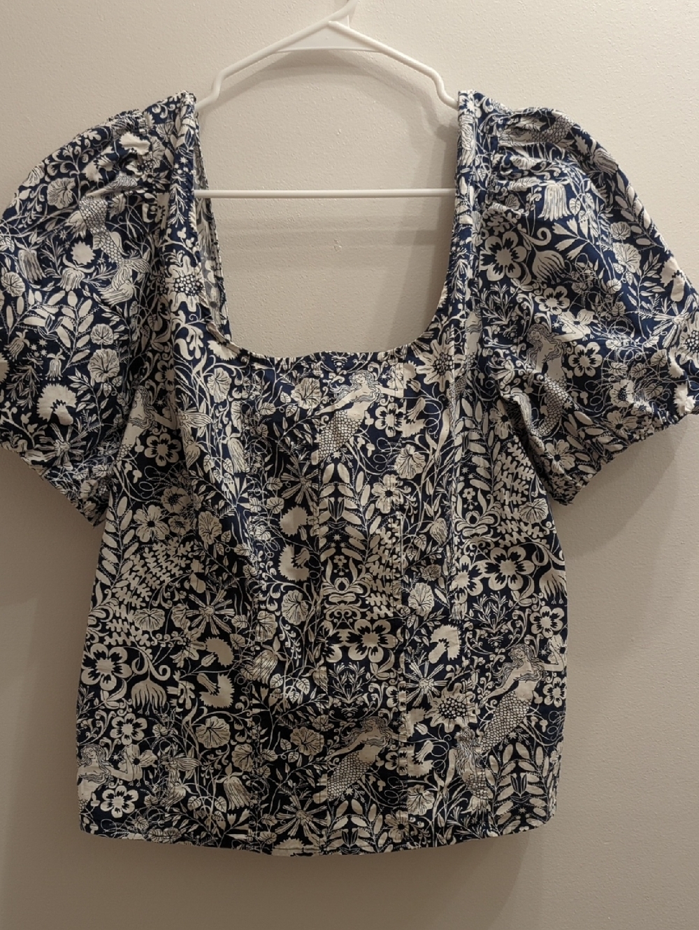 J. Crew Navy and White Floral/ Mermaid Puff Sleeve Top NWOT